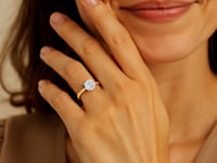 1 Carat Round Lab Grown IGI G/VS1 Diamond Solitaire Ring in 14K Yellow Gold